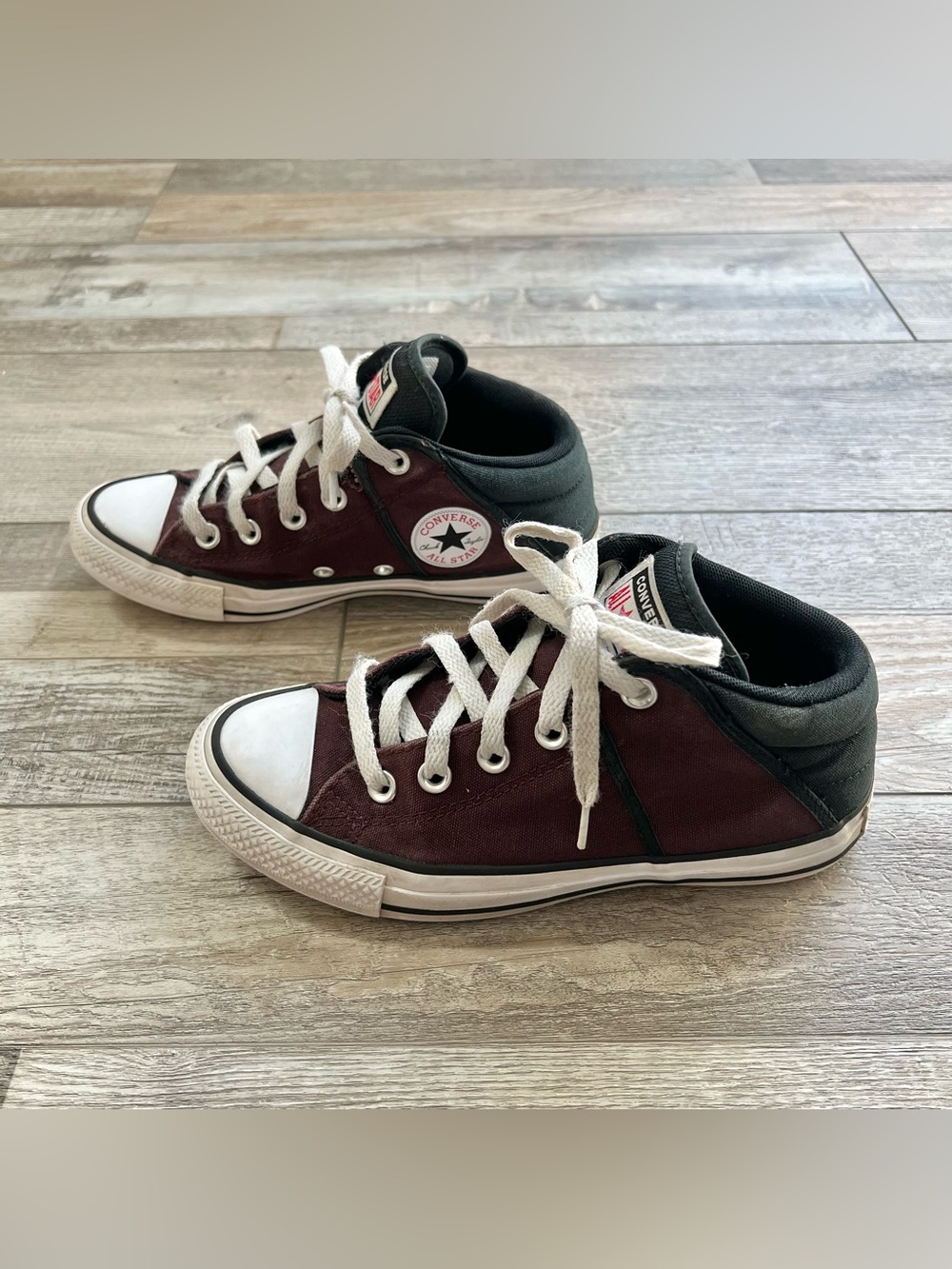 Converse Boy Chuck Taylor All Star Axel Shoes Size 3.5